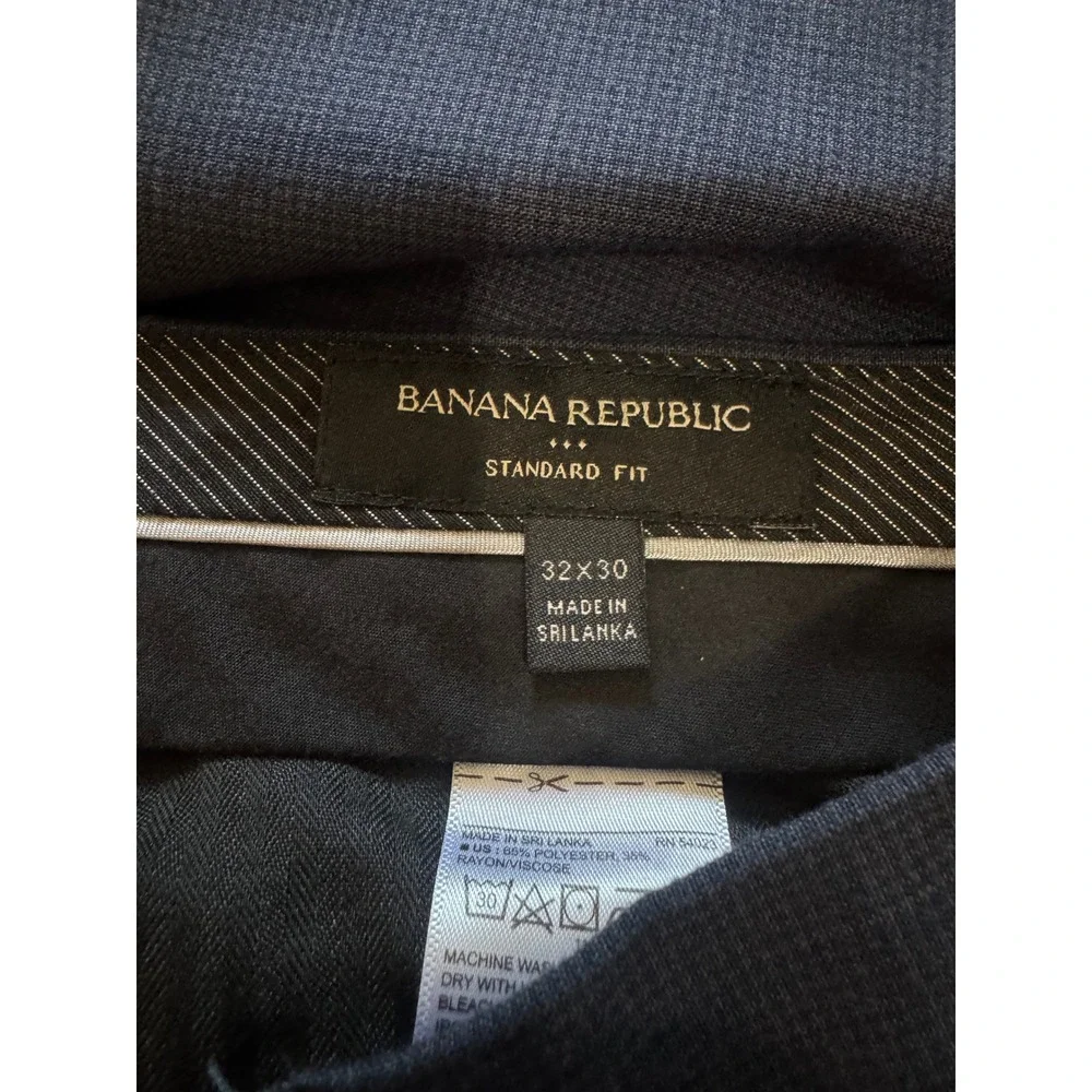 Banana Republic Men's Standard Fit Dress Pants 32x30 Charcoal Grey Black Plaid